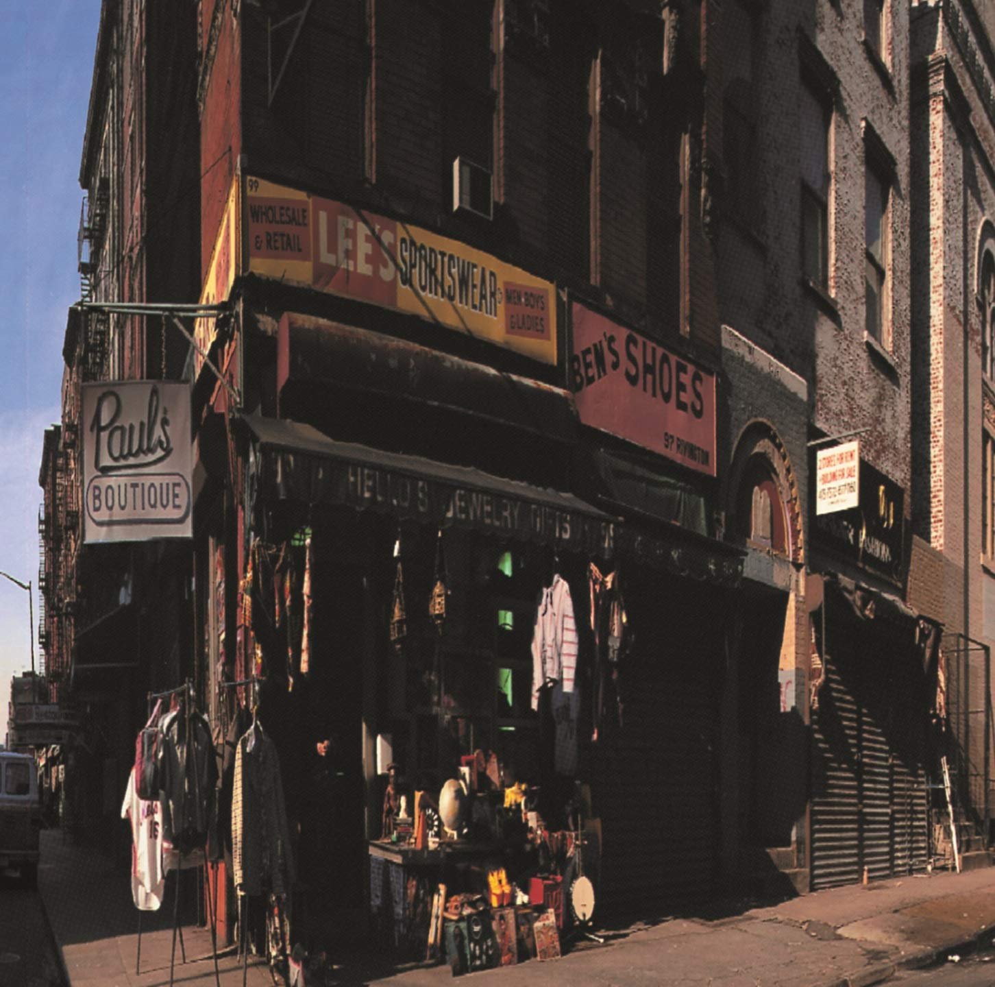 Paul’s Boutique, 30